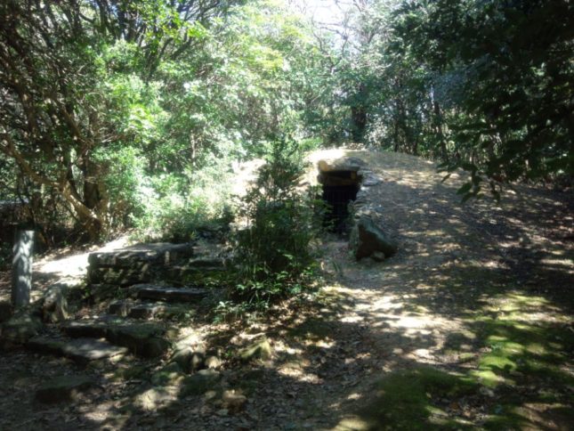 【募集終了】佐久島ウォーキング 佐久島の古墳巡り編